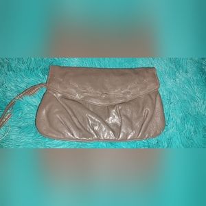Retro clutch!